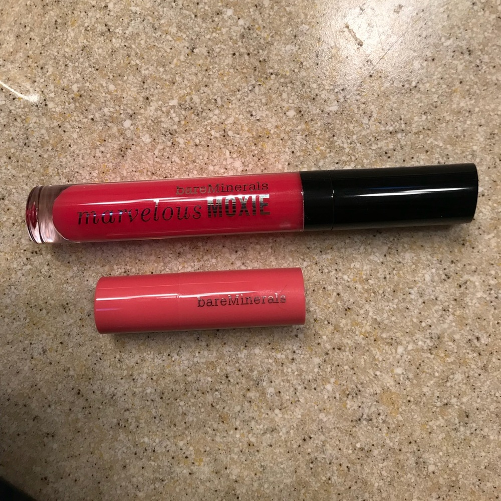 BareMineral Moxie Lipgloss and mini lipstick